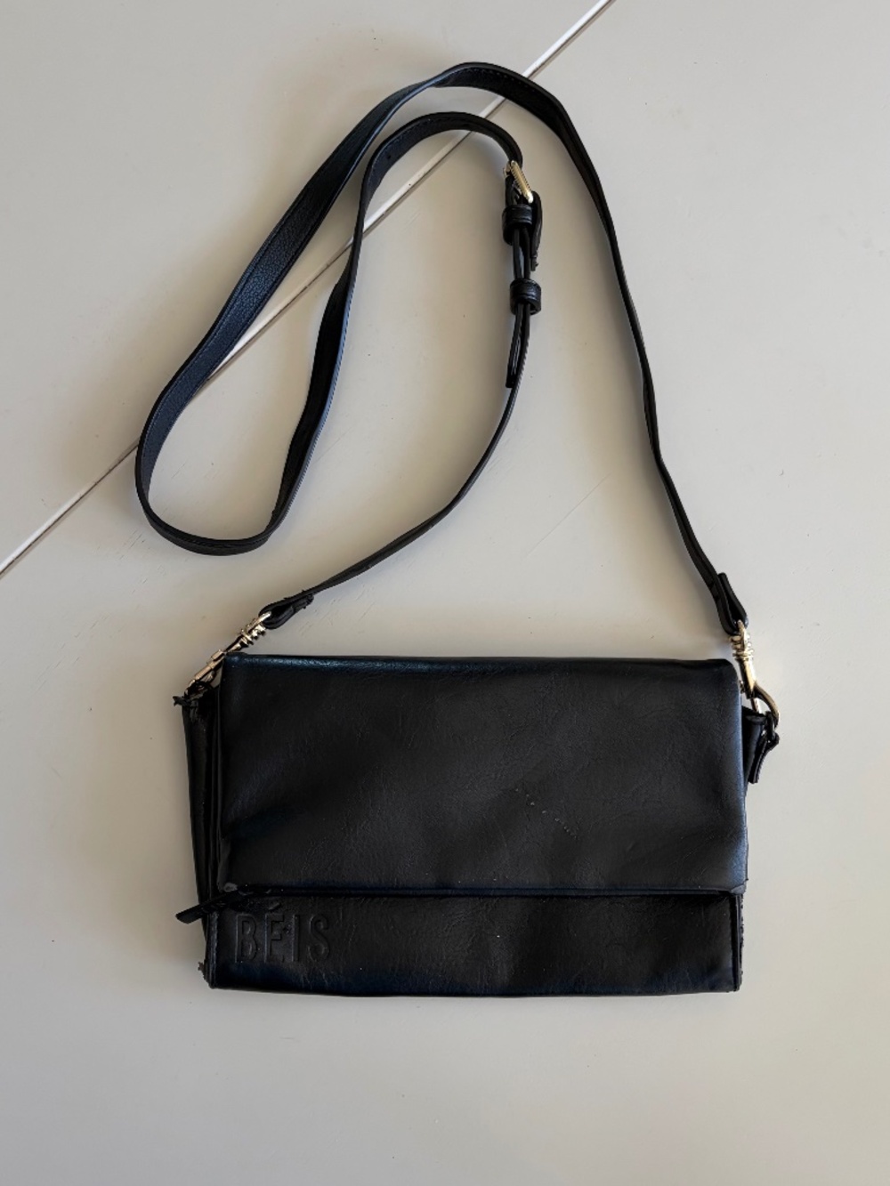 BÉIS Black Travel Wallet Crossbody Bag Organizer FAIR